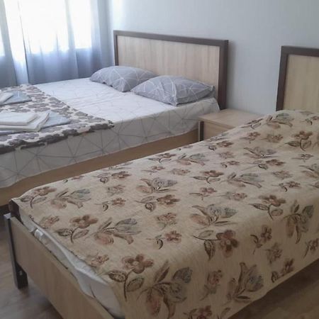 Гостевой Дом "Сария" Hotel Alakhadze Екстериор снимка
