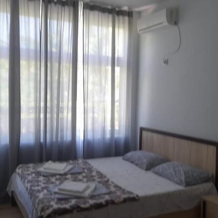 Гостевой Дом "Сария" Hotel Alakhadze Екстериор снимка